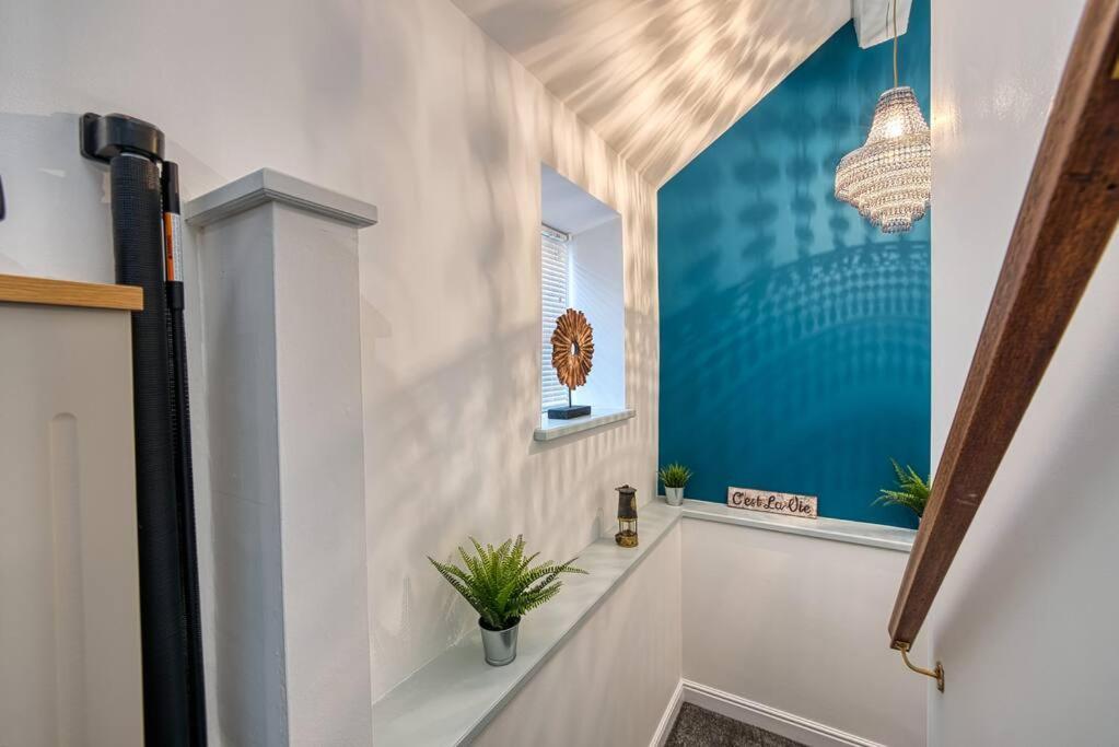 Delightful Two-Bedroom Cottage In The Heart Of Bakewell Exterior foto